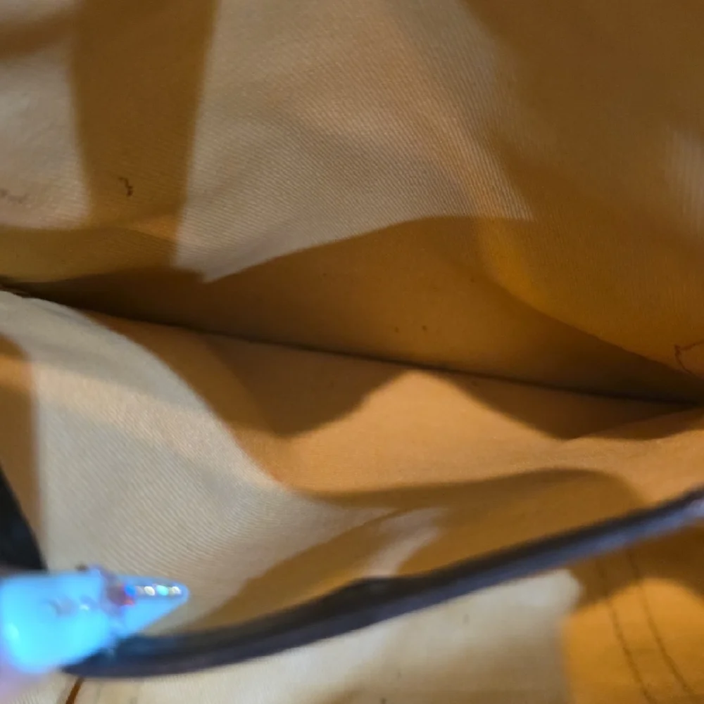 Vintage Celine Tote Handbag in Brown and Cream - Picture 4 of 11